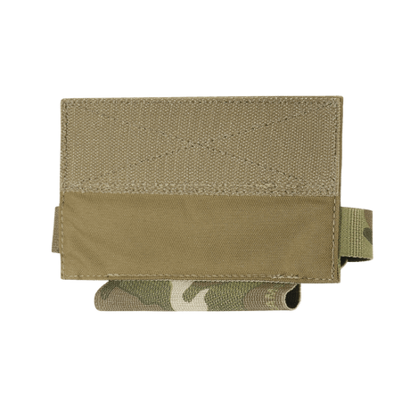 M-Tac Elastisk Tourniquet Holder Gen. III fremstillet af stærk Cordura 500D, ideel til at sikre C-A-T tourniquet i militær brug.