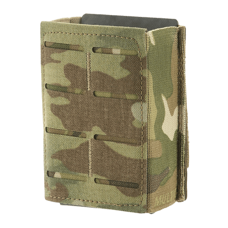 M-Tac Magasinlomme med Elastik (10 cm) Laser Cut i camouflage design, kompakt løsning til AR-15 magasiner med moderne teknologi.