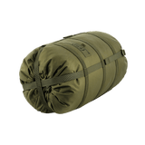 M-Tac Kompressionspose i slidstærkt nylon med integrerede kompressionsstropper, vandafvisende til opbevaring og beskyttelse mod fugt og snavs.