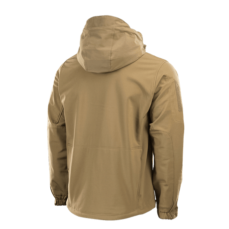 M-Tac Soft Shell Jakke set bagfra med hætte og robuste sømme, ideel til beskyttelse mod dårligt vejr.