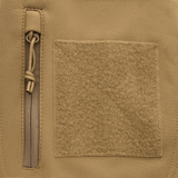 Detalje af M-Tac Soft Shell Jakke med Liner med lynlåslomme og fleeceforing.