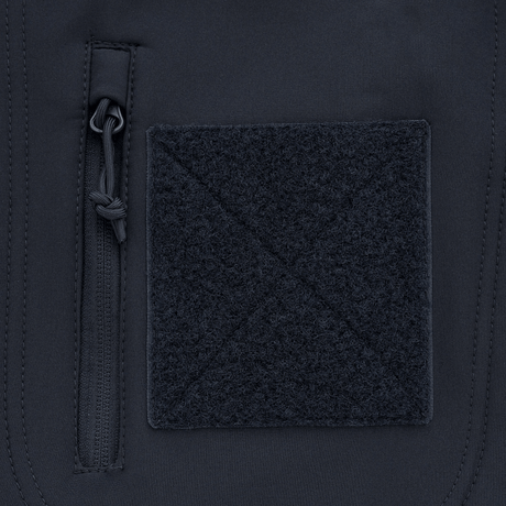 Detalje af M-Tac Soft Shell Jakke med Liner, viser lynlås og fleecepanel.