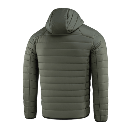 M-Tac Stalker Gen. III Primaloft Jakke set bagfra i minimalistisk design, perfekt til mellemsæsonen. Isoleret med Primaloft for varme.