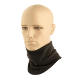 M-Tac Anatomisk Tube Scarf med Snor Polartec på mannequin, varmende og funktionelt halsrør til beskyttelse mod vind.