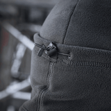 M-Tac Anatomisk Tube Scarf med Snor Polartec i gråt fleece med detalje af snortræk