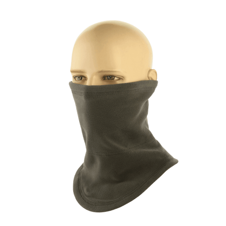 M-Tac Anatomisk Tube Scarf med Snor Polartec i slidstærk Polartec® fleece, vises på mannequin for beskyttelse mod vind og vejr.