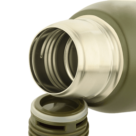 M-Tac Termoflaske Type 2 0.75L med dobbeltvægget vakuumflaske og skruelåg. Ideel til camping og vandreture. Vakuumforseglet for ingen spild.