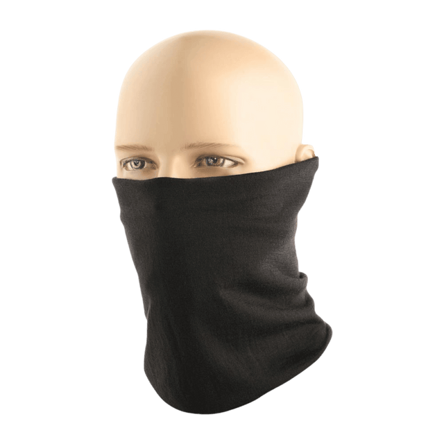 Mannequin iført M-Tac Tubehalstørklæde i Merinould som halsmaske, fremviser alsidighed og kvalitetsdesign i 100% merinould.