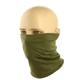 M-Tac Tubehalstørklæde i Merinould i olivengrøn farve på mannequin.