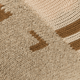 Nærbillede af M-Tac Coolmax 35% Sokker Outdoor i beige og brun tekstur, ideel til udendørsaktiviteter, fremstillet med avanceret teknologi.