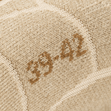 Beige sok med størrelse 39-42 print, M-Tac Coolmax 35% sokker outdoor designet til optimal bevægelsesfrihed og komfort.