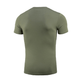 M-Tac T-Shirt Freedom i olivengrøn bagfra, viser komfortabel og elastisk bomuldsblanding. Fokus på frihed og styrke.