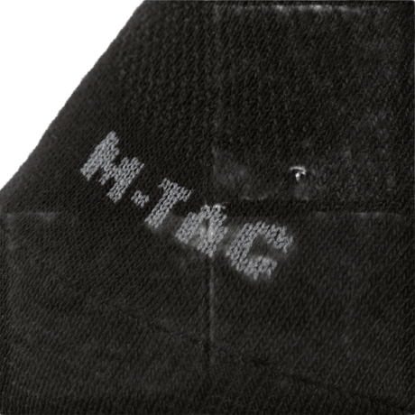 M-Tac Let Sommersokker med ergonomisk design til løb og sport i varmt vejr, med åndbart materiale og tæt pasform.