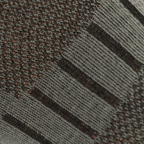 Nærbillede af M-Tac Let Sportsokker i åndbart materiale til løb og udendørsaktiviteter. Elastisk kant og ergonomiske trykpunkter.