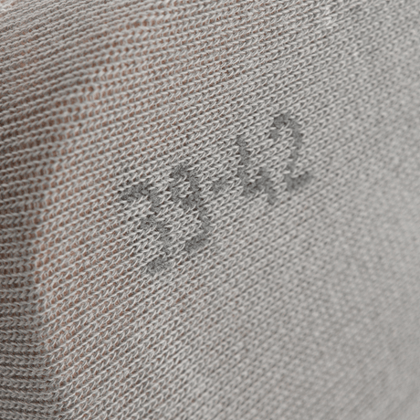 M-Tac Let Sommersokker close-up viser størrelse 39-42, perfekt til løb og udendørs aktiviteter, fremstillet af åndbart materiale.