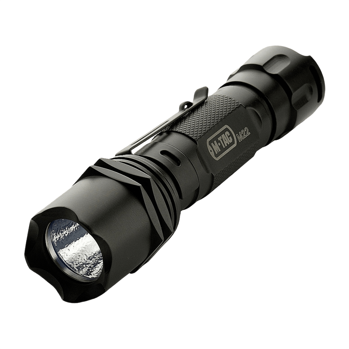 M-Tac Lommelygte M22-C taktisk LED lommelygte med aluminiumlegering og 250 lumen lysstyrke, sort design til indendørs og outdoor brug.