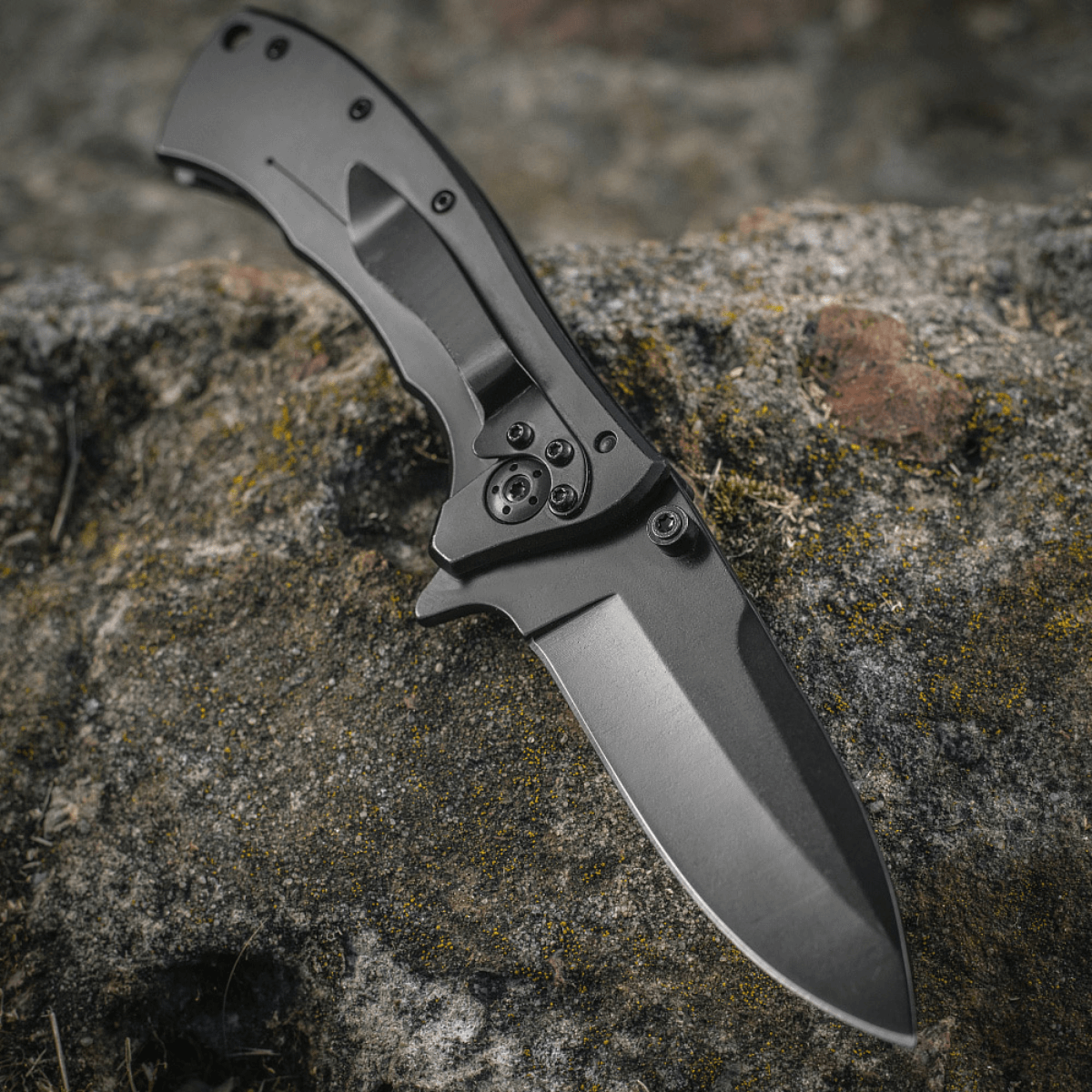 M-Tac Outdoor & Militær foldekniv - Type 7 på sten, aggressivt design og krom rustfrit stål for taktisk brug