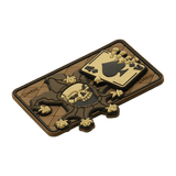 M-Tac Patch Joker Skull 3D PVC taktisk morale patch i PVC med joker og dødskort design i 3D. Velcro til nem fastgørelse, dimensioner 78x55 mm.