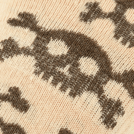 M-Tac Let Sommersokker Pirate Skull med ergonomisk design til løb og udendørs aktiviteter, der viser pirat kranie print.