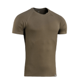 M-Tac Raglan T-Shirt 93/7 i olivengrøn med raglanærmer, lavet af 93% bomuld og 7% elastan for optimal komfort og åndbarhed.