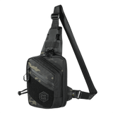 M-Tac Sling Pistol Taske Elite Hex med Velcro i slidstærkt Cordura 1000D designet til komfortabel og skjult bæring af våben.