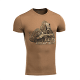 M-Tac Sniper T-shirt med "Death From Afar" print, ideel til snipers. Komfortabel og holdbar med 93% bomuld og 7% elastan.