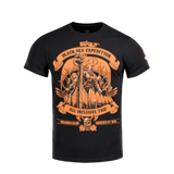 M-Tac T-shirt Black Sea Expedition i sort med eventyrtryk, lavet af 93% bomuld og 7% elastan, ideel til udendørs aktiviteter.