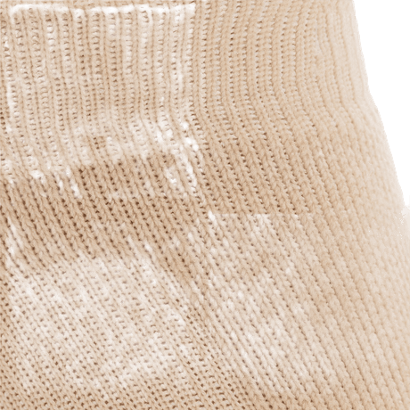 M-Tac Sportsokker i beige nylon og elastan, designet til optimal komfort og ventilation under løb og sportsaktiviteter i varmt vejr.