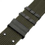 Nærbillede af M-Tac Pistolbælte i grøn nylon med plastikspænde, inspireret af amerikansk BSS/A.L.I.C.E.-system. Taktisk og holdbart design.