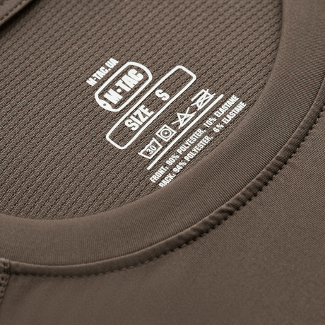 M-Tac Ultra Vent Kortærmet termot-shirt i brun med fokus på materialet og vaskemærket, egnet til træning og udendørs aktiviteter.