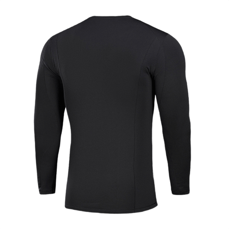 M-Tac Vinter Baselayer Thermo Shirt set bagfra med anatomisk pasform og premium fleece for vinterkomfort.