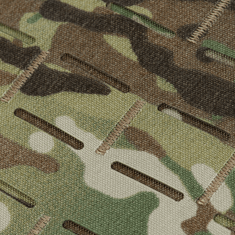 Detaljebillede af M-Tac Plate Carrier Cuirass Elite Gen.II i slidstærkt Cordura 500D materiale i camouflagefarver.