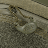 Detalje af M-Tac Sling Pistol Taske Elite Hex med Velcro lynlås og tekstilstruktur.