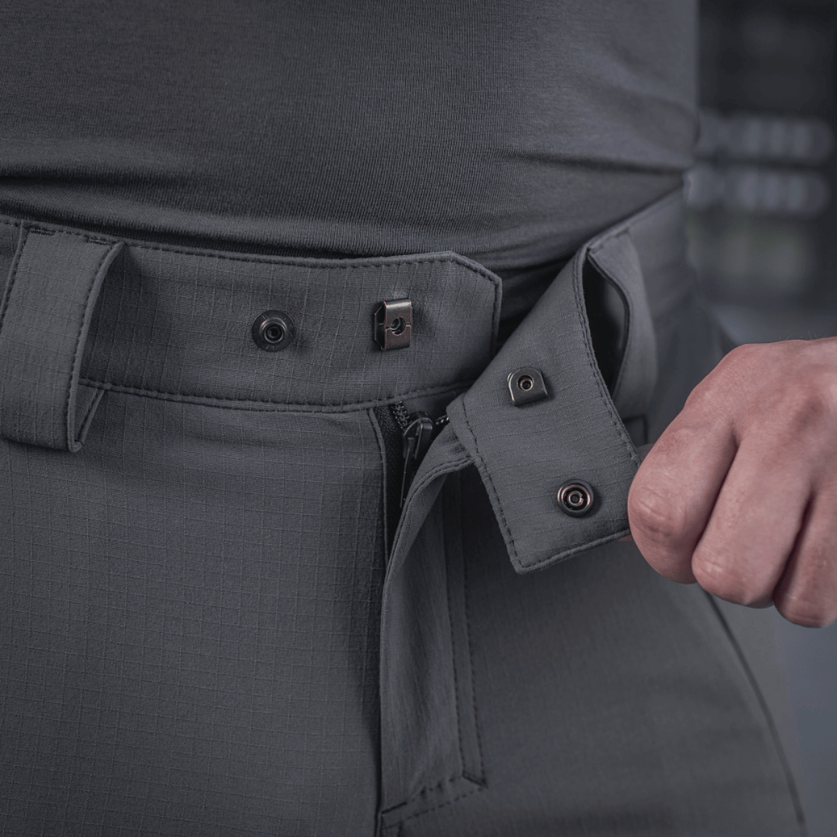 M-Tac Bukser Sahara Flex Light med lynlås og fleksibelt stof til komfort og slidstyrke. Ideel til sommerbrug.