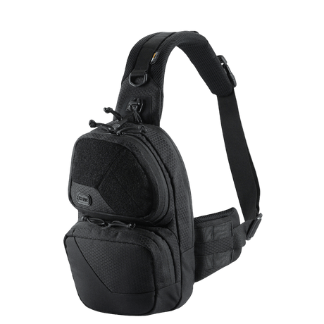 M-Tac Buckler Taske Elite Hex i sort med skjulte lommer og MOLLE-system, lavet af Hex-Cordura med Cordura 500D forstærkninger.