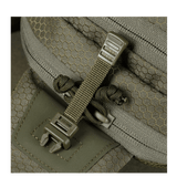 Nærbillede af M-Tac Buckler Taske Elite Hex materiale og lynlås i Hex-Cordura med MOLLE-system