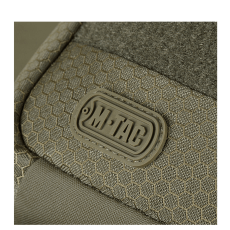 Nærbillede af M-Tac Buckler Taske Elite Hex med Hex-Cordura materiale.