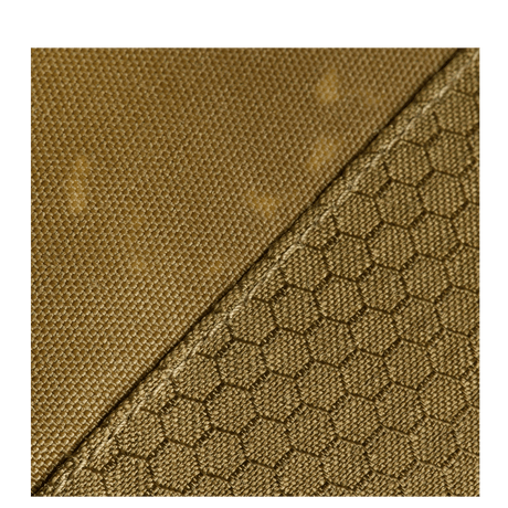 Nærbillede af M-Tac Bat Wing Taske Elite Hex stof i Cordura med hex mønster og solid syning