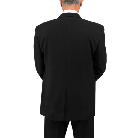 Mand i smoking jakke med Anorak VIP I Cover, der viser kropsdækning og diskret design til formelle lejligheder.